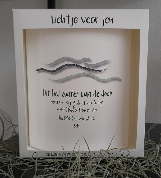 Uit het water van de doop