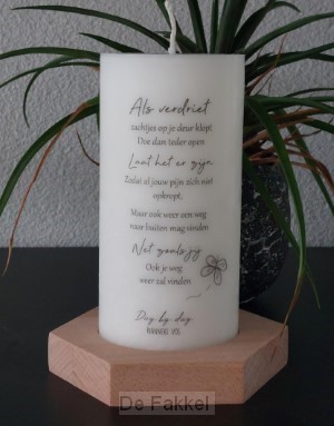 Als verdriet zachtjes op je deur klopt,