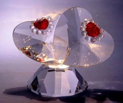 Twee hartjes plateau kristal